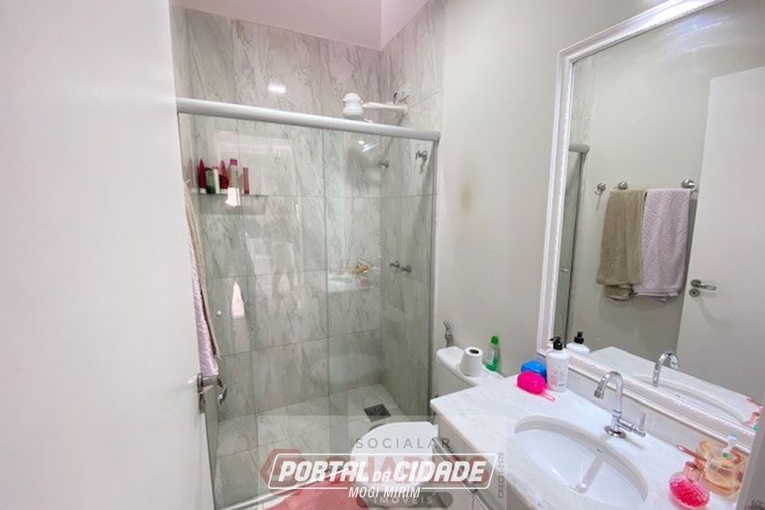 Casa &agrave; venda - 105m&sup2; - Centro