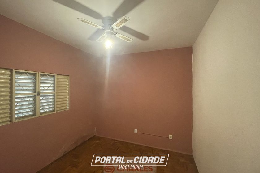 Casa &agrave; venda - 10m&sup2; - Centro
