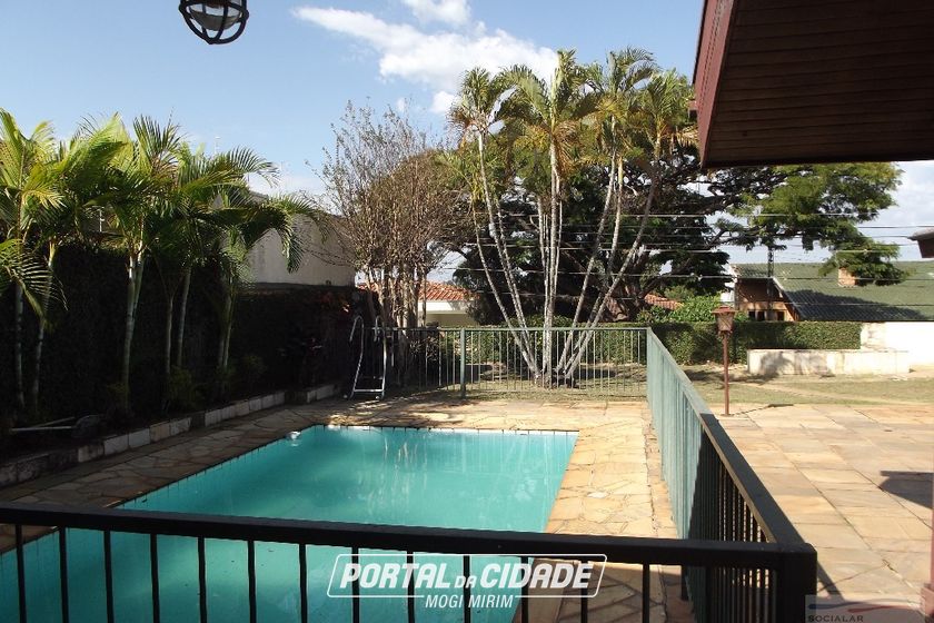 Casa &agrave; venda - 376m&sup2; - Centro