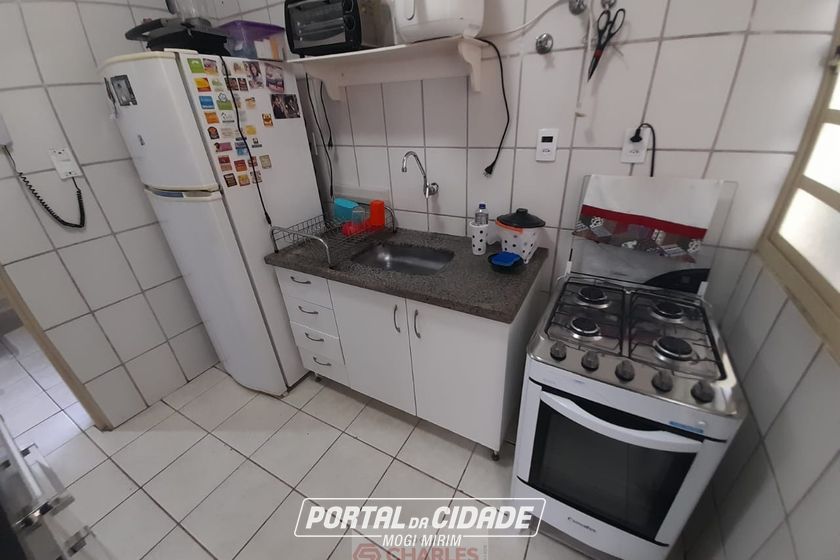 Casa &agrave; venda - 100m&sup2; - Centro