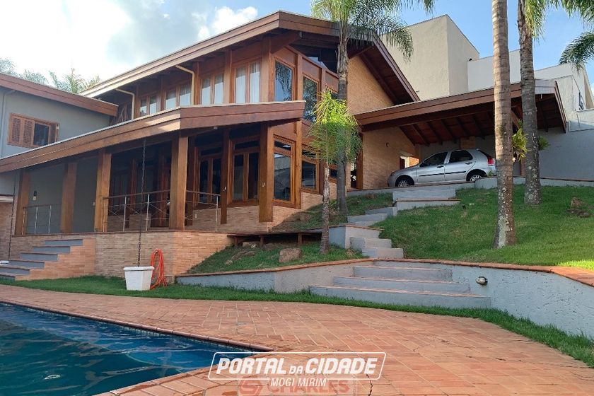 Casa &agrave; venda - 480m&sup2; - Centro