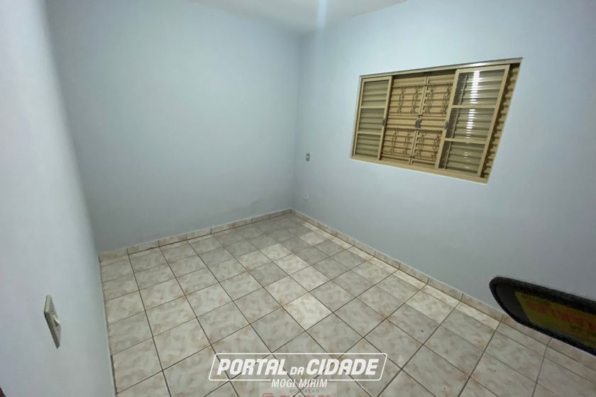 Casa &agrave; venda - 100m&sup2; - Centro
