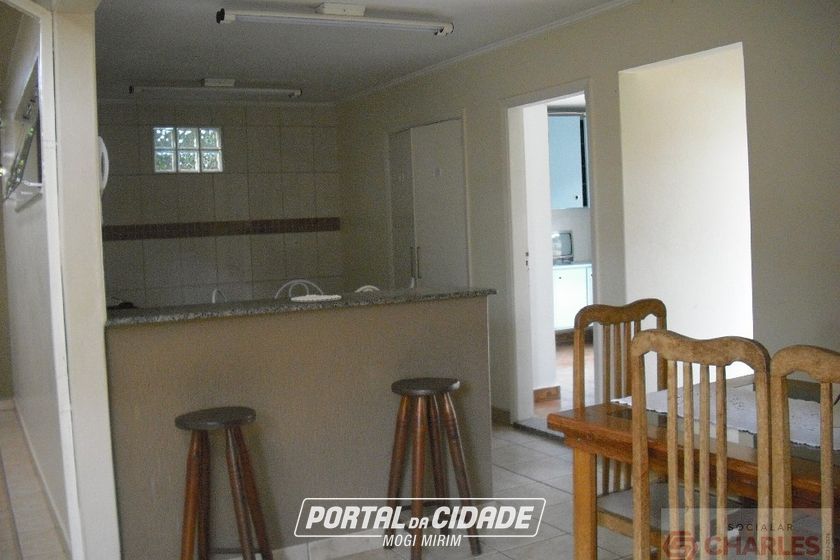 Casa &agrave; venda - 300m&sup2; - Centro