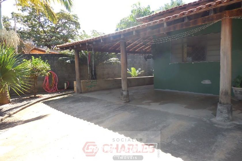 S&iacute;tio &agrave; venda - 280m&sup2; - Centro