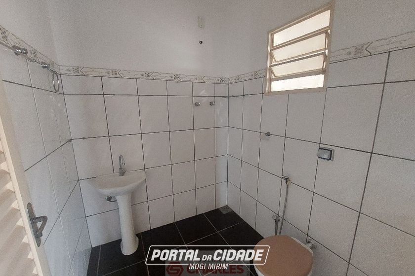 Casa &agrave; venda - 240m&sup2; - Centro