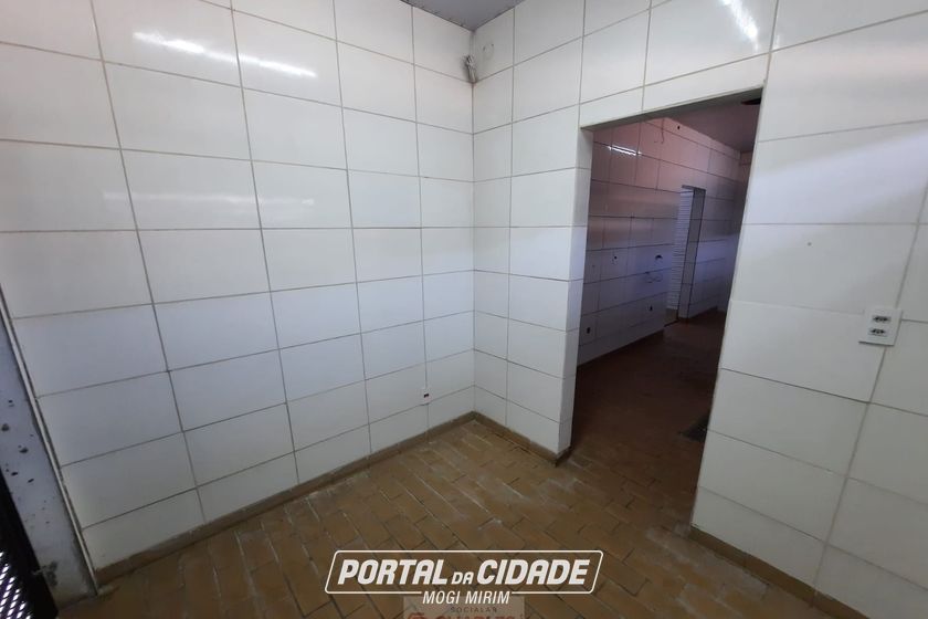 Sala Comercial para alugar - 180m&sup2; - Centro