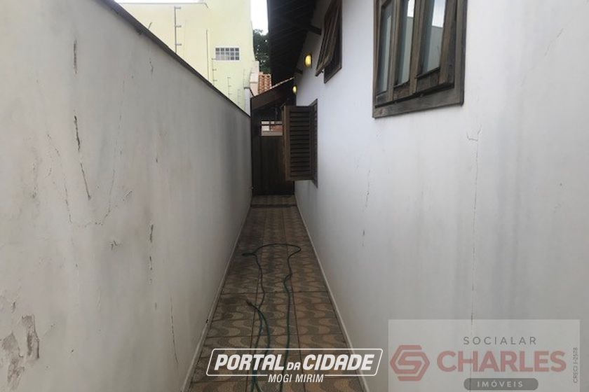 Casa &agrave; venda - 204m&sup2; - Centro