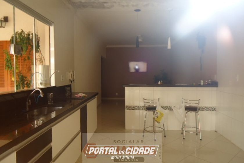 Casa &agrave; venda - 290m&sup2; - Centro