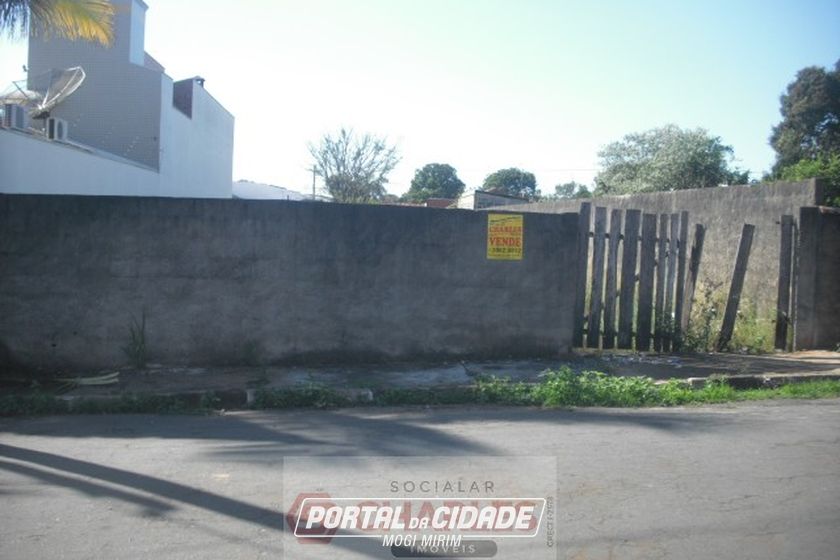 Terreno &agrave; venda - 10m&sup2; - Centro