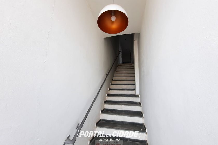 Sal&atilde;o Comercial para alugar - 10m&sup2; - Centro