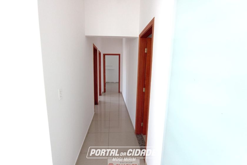 Casa &agrave; venda - 200m&sup2; - Centro