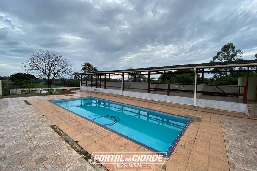 S&iacute;tio &agrave; venda - 10m&sup2; - Centro