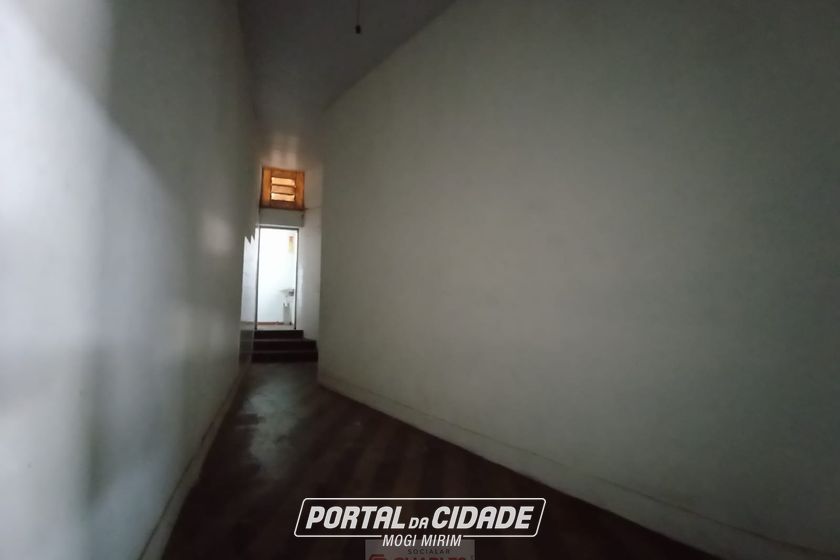 Sal&atilde;o Comercial para alugar - 160m&sup2; - Centro