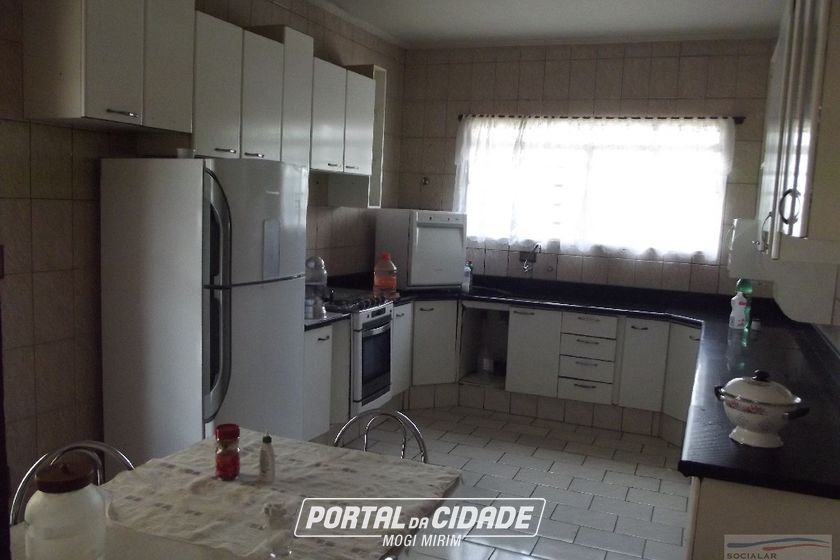 Casa &agrave; venda - 360m&sup2; - Centro