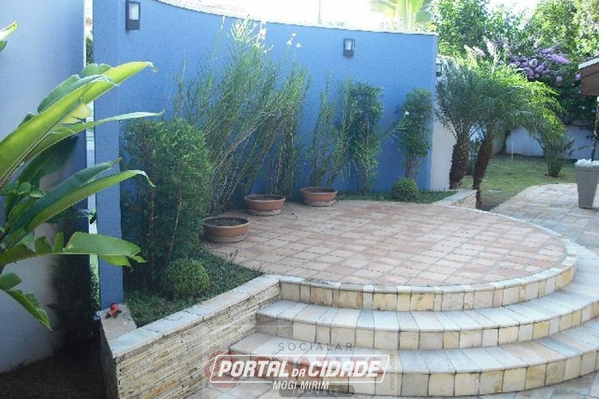 Casa &agrave; venda - 425m&sup2; - Centro