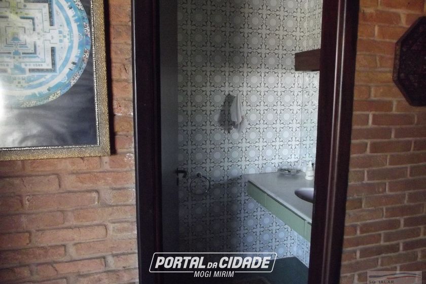 Casa &agrave; venda - 376m&sup2; - Centro