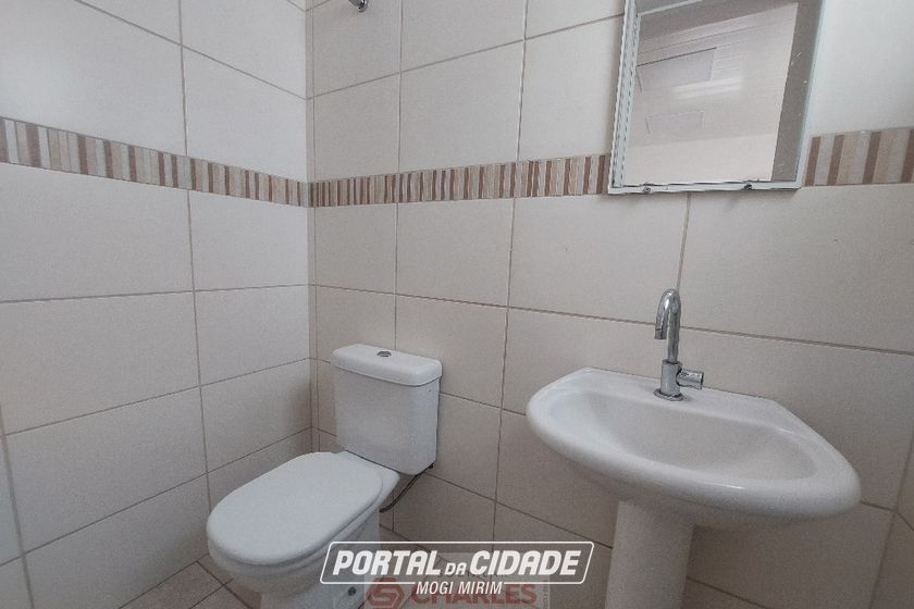 Sal&atilde;o Comercial para alugar - 163m&sup2; - Centro