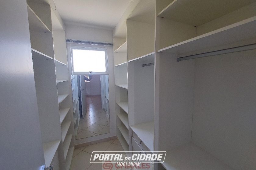 Apartamento para alugar - 105m&sup2; - Centro