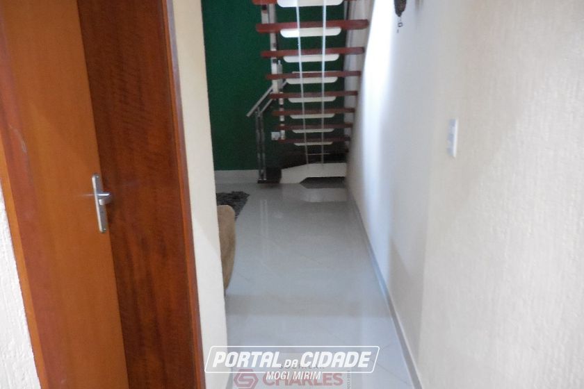 Casa &agrave; venda - 250m&sup2; - Centro