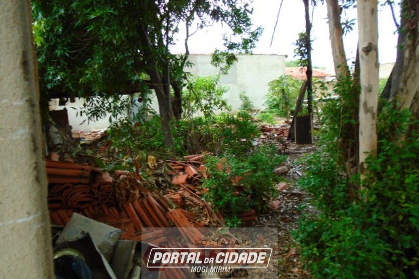Terreno &agrave; venda - 10m&sup2; - Centro