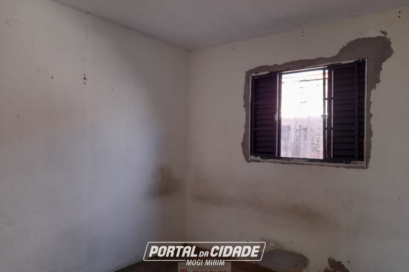 S&iacute;tio &agrave; venda - 10m&sup2; - Centro