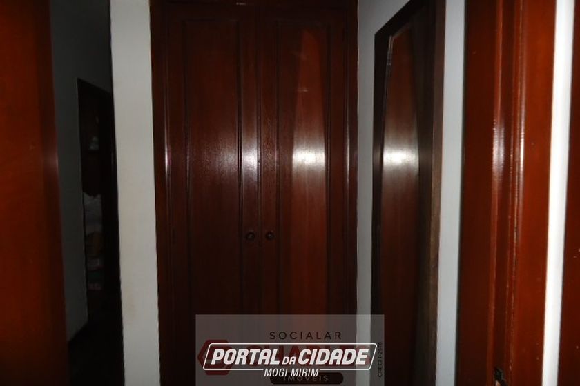 Casa &agrave; venda - 330m&sup2; - Centro