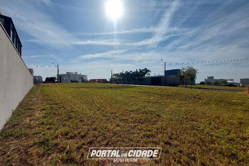 Terreno &agrave; venda - 10m&sup2; - Centro