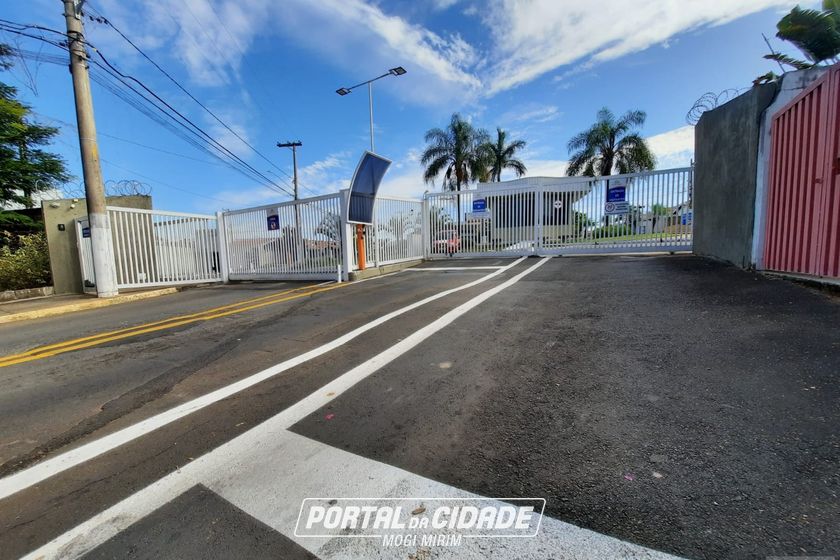 Casa para alugar - 240m&sup2; - Centro