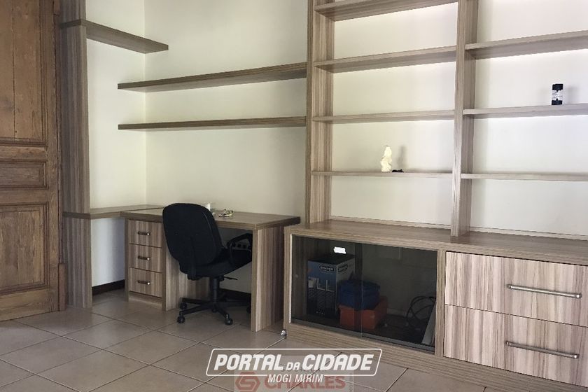 Casa &agrave; venda - 297m&sup2; - Centro