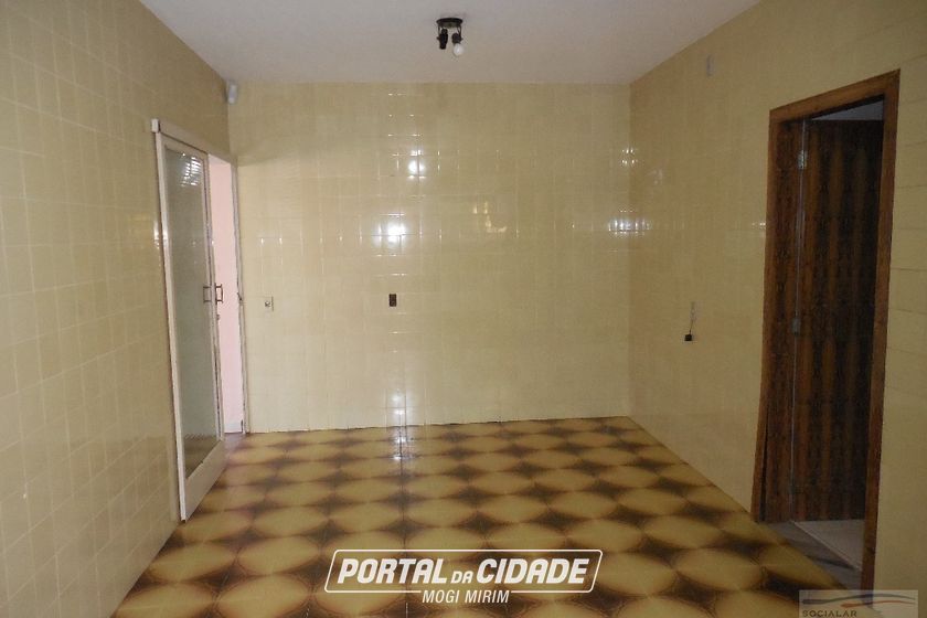 Casa &agrave; venda - 201m&sup2; - Centro