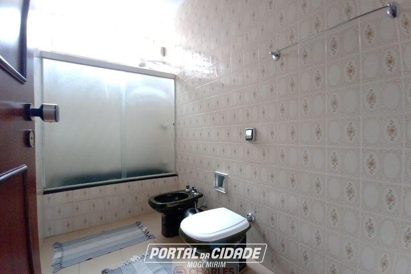 Casa para alugar - 360m&sup2; - Centro