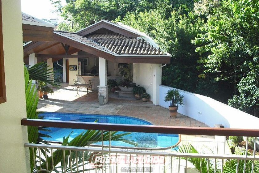 Casa &agrave; venda - 425m&sup2; - Centro