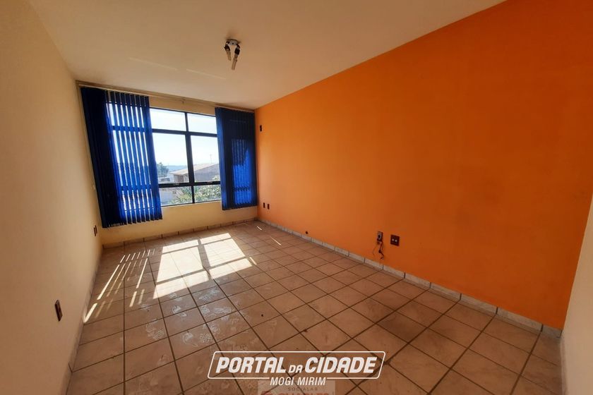 Sal&atilde;o Comercial para alugar - 160m&sup2; - Centro