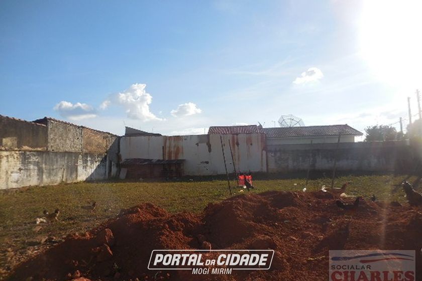 Terreno &agrave; venda - 10m&sup2; - Centro