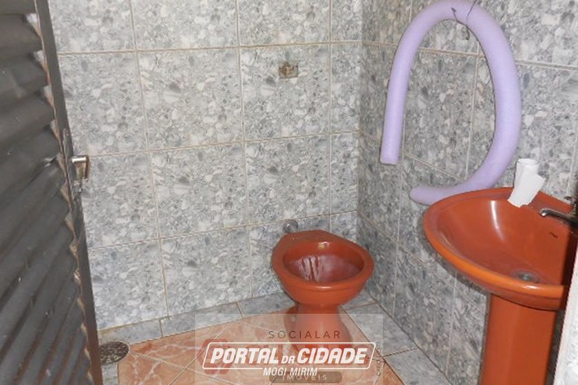 S&iacute;tio &agrave; venda - 280m&sup2; - Centro