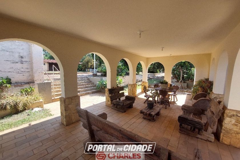 S&iacute;tio para alugar - 634m&sup2; - Centro