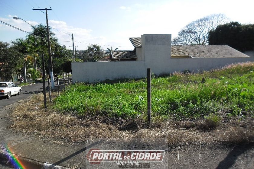 Terreno &agrave; venda - 10m&sup2; - Centro