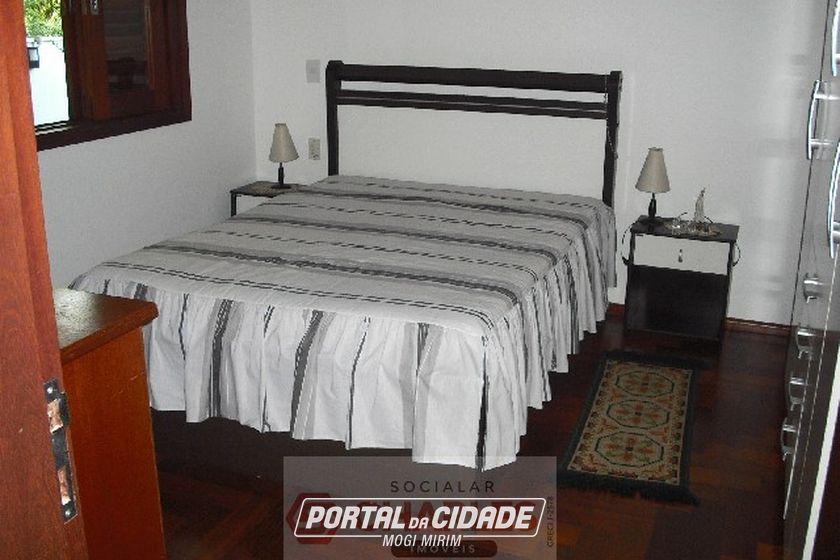 Casa &agrave; venda - 425m&sup2; - Centro