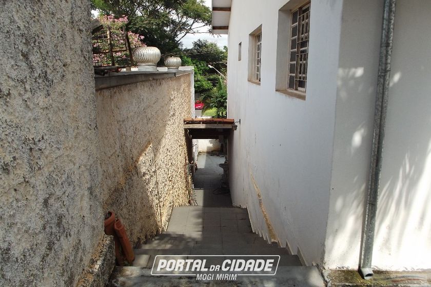 Casa &agrave; venda - 360m&sup2; - Centro