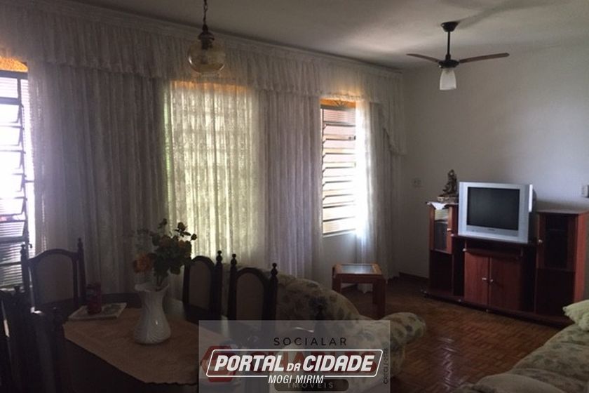 Casa &agrave; venda - 100m&sup2; - Centro