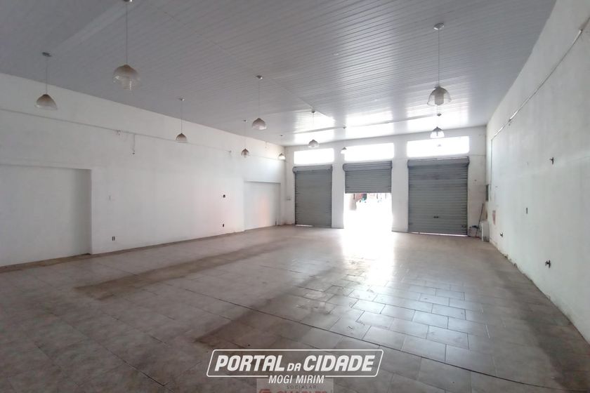 Sal&atilde;o Comercial para alugar - 160m&sup2; - Centro