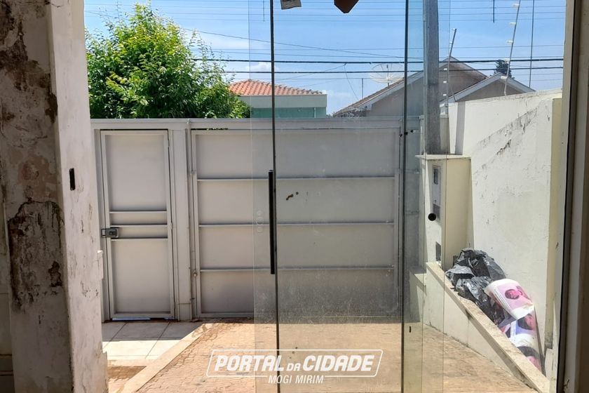 Casa &agrave; venda - 10m&sup2; - Centro