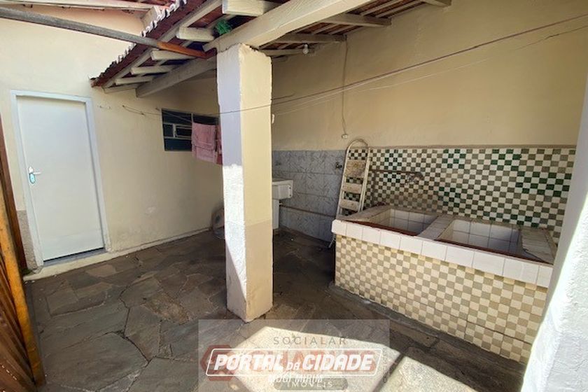 Casa para alugar - 336m&sup2; - Centro