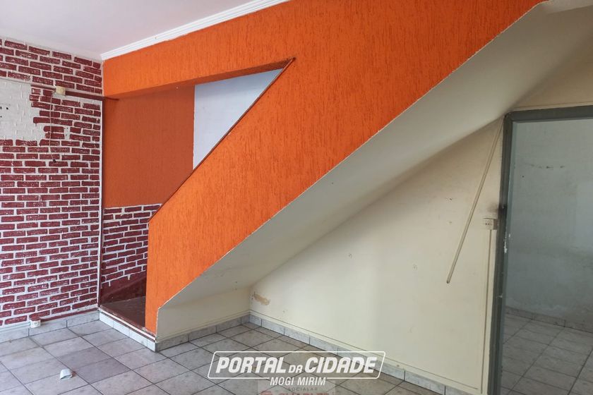 Casa para alugar - 10m&sup2; - Centro