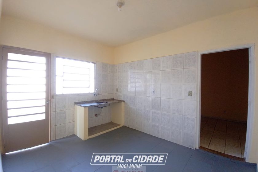 Casa para alugar - 70m&sup2; - Centro