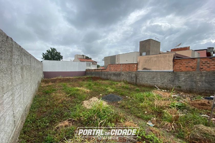 Terreno &agrave; venda - 10m&sup2; - Centro