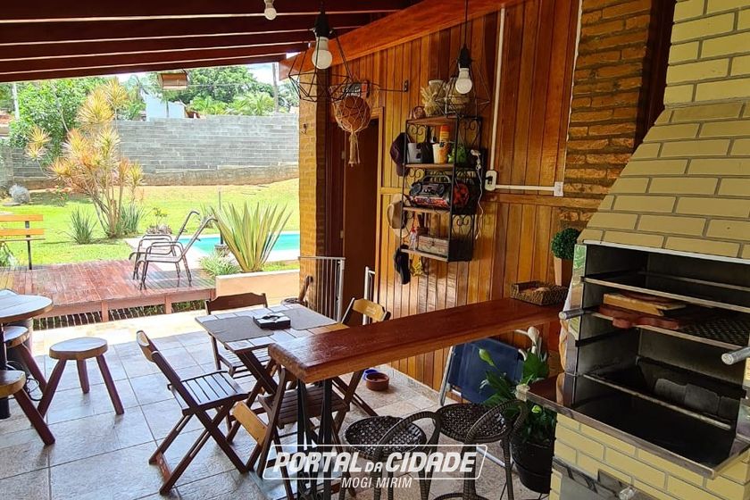 S&iacute;tio &agrave; venda - 270m&sup2; - Centro