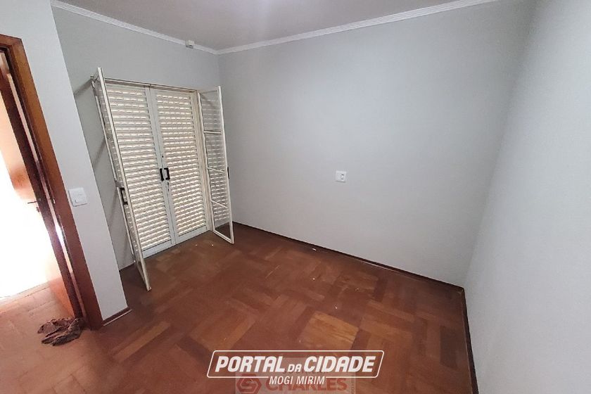 Casa para alugar - 200m&sup2; - Centro