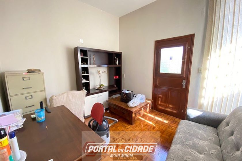 Casa &agrave; venda - 356m&sup2; - Centro