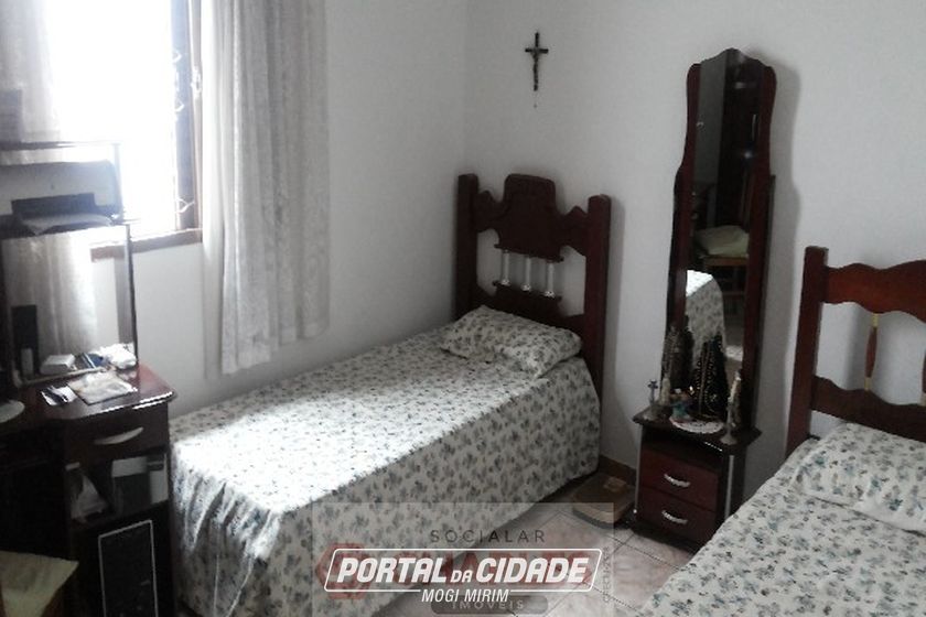 Casa &agrave; venda - 200m&sup2; - Centro